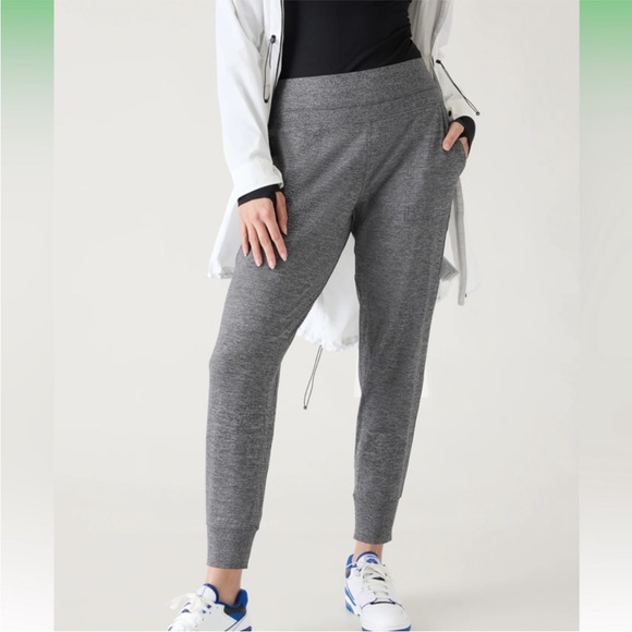 NWOT Athleta Women’s Venice Jogger Grey - Picture 6 of 10